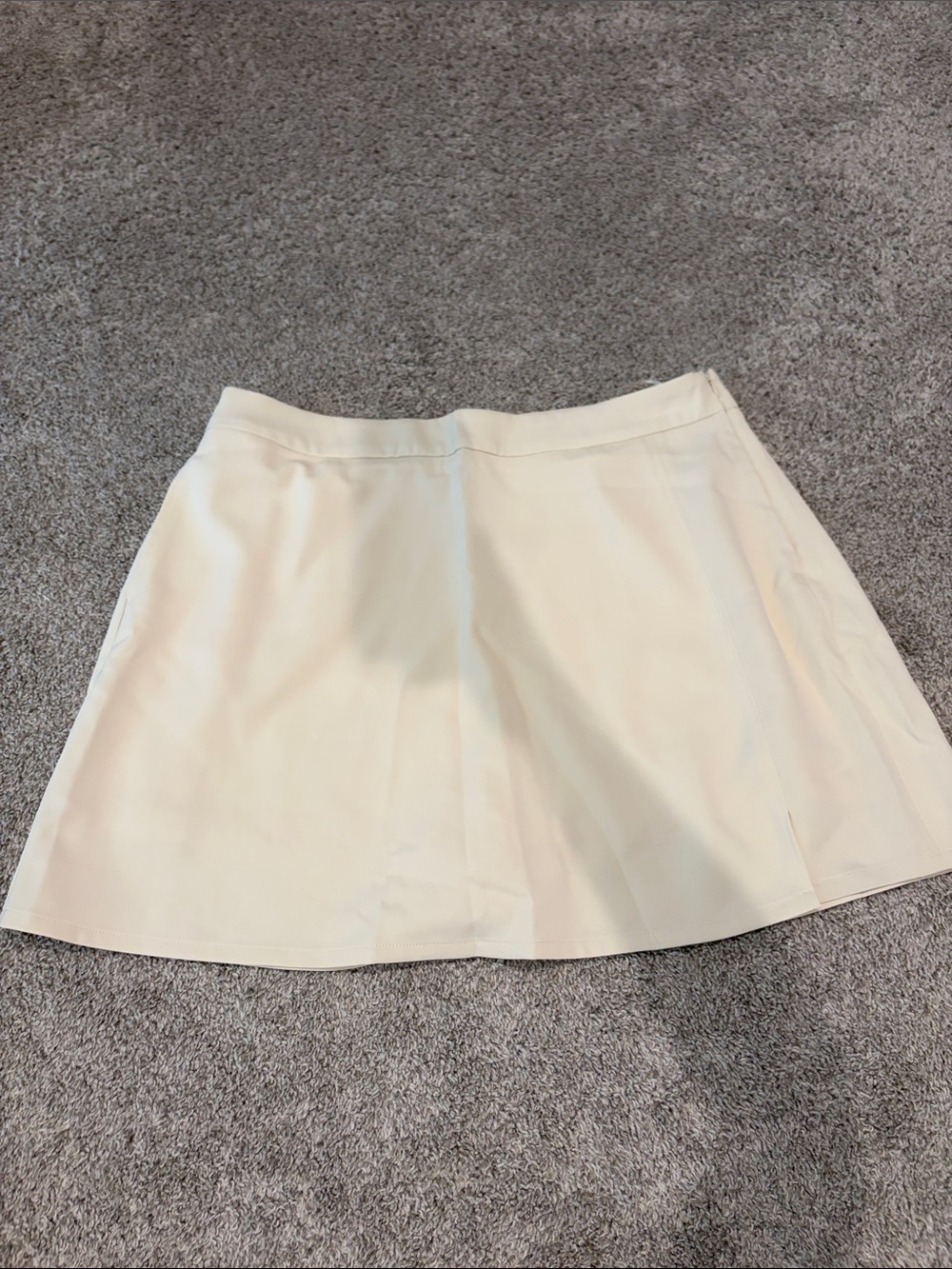 SSYS Cream A-Line Skort with Clean Silhouette NWOT